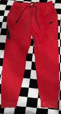 Nike Tech Fleece Joggers Red Size Large